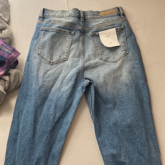 Cello high rise blue Jean - Picture 2 of 2